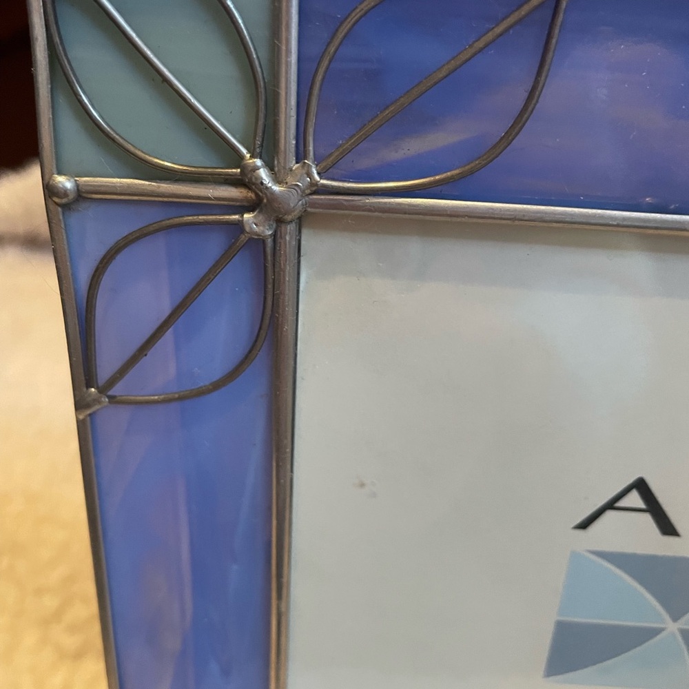 MALDEN Elegant 5x7 Stained Glass Frame, Handmade with metal/glass, blues/silver - Picture 2 of 10